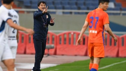 开云体育在线-泰山第5冠5大功臣：郝伟居功至伟 孙准浩MVP